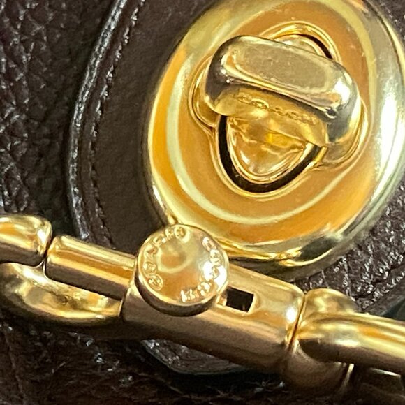 👜 Coach Turnlock Charlie Carryall – Elegant, Roomy & Timeless! 👜 - Picture 8 of 11